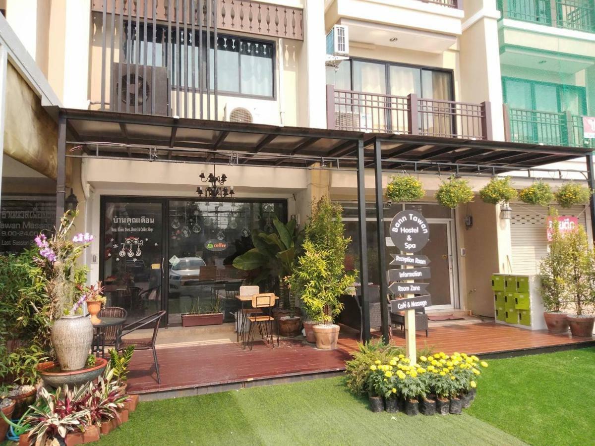 Bann Tawan Hostel & Spa Chiang Rai Extérieur photo